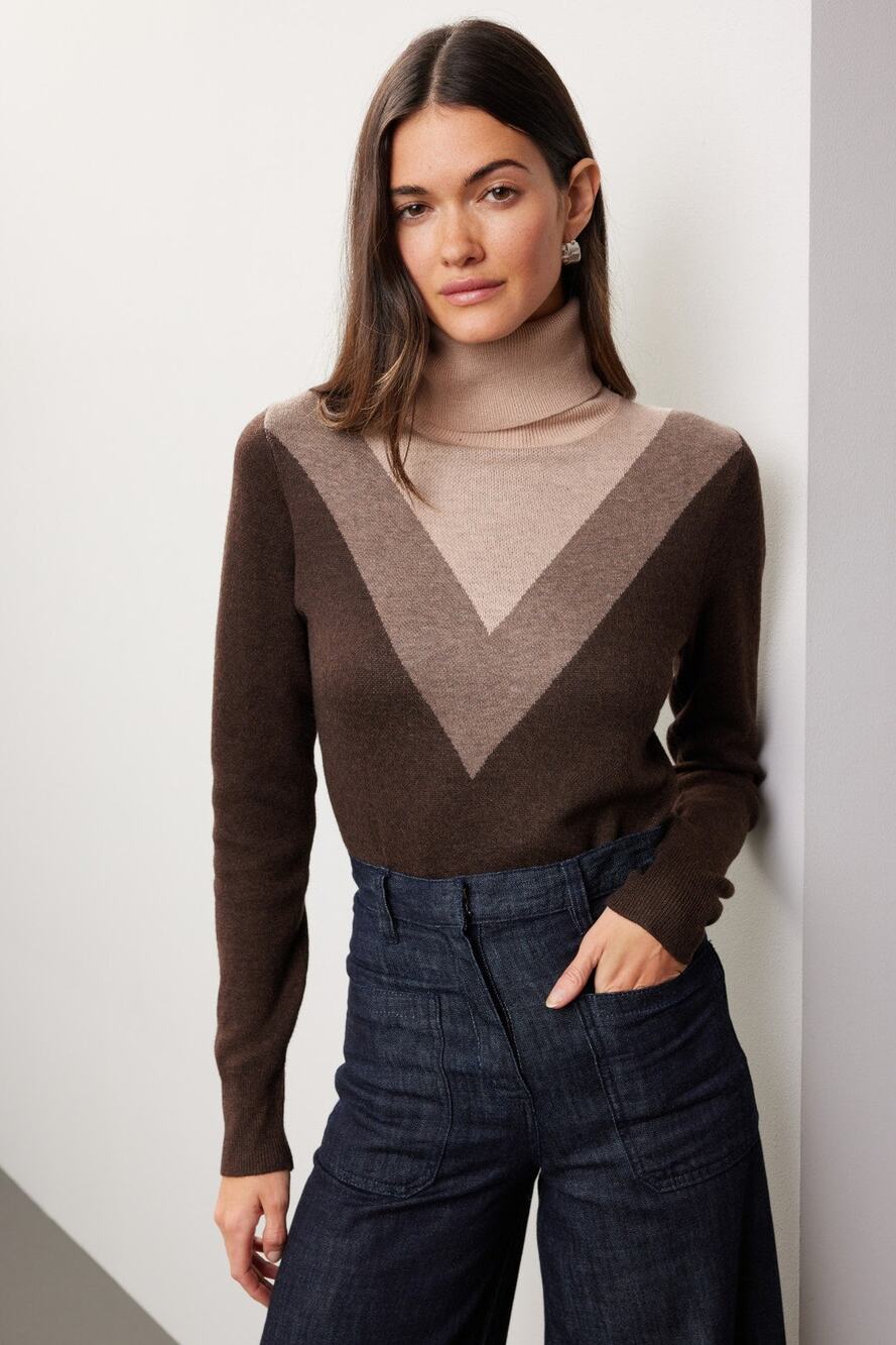 Saunders x RTR - Chevron Turtleneck Sweater - Size Medium